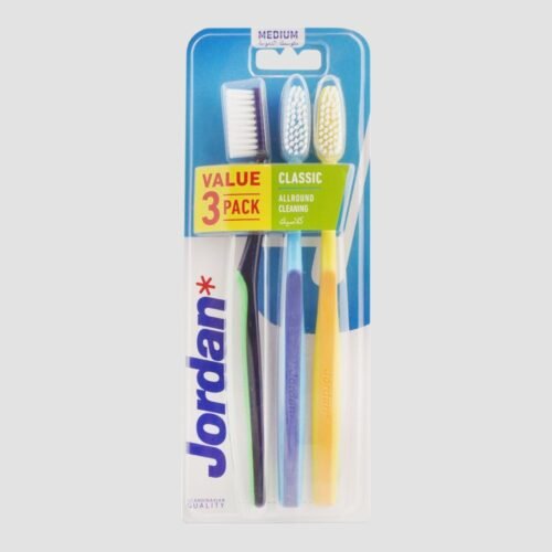 03. Classic Medium Toothbrush 3- Pack