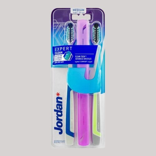 02. Expert Clean Medium Toothbrush 2-Pack