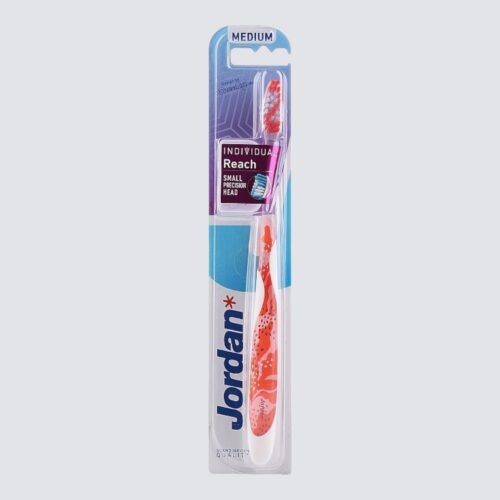 01. Individual Reach Medium Toothbrush with Pink Red Pattern