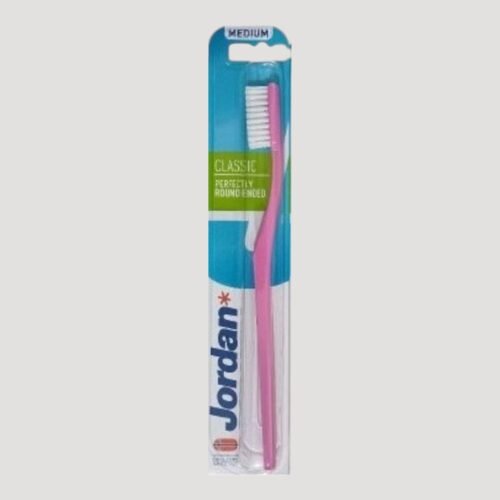 01. Classic Medium Toothbrush