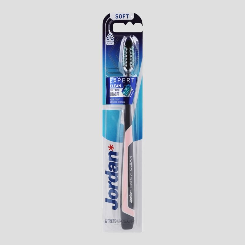 01. Expert Clean Soft Toothbrush