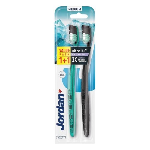 02. Ultralite Medium Whitening Toothbrush 2-Pack