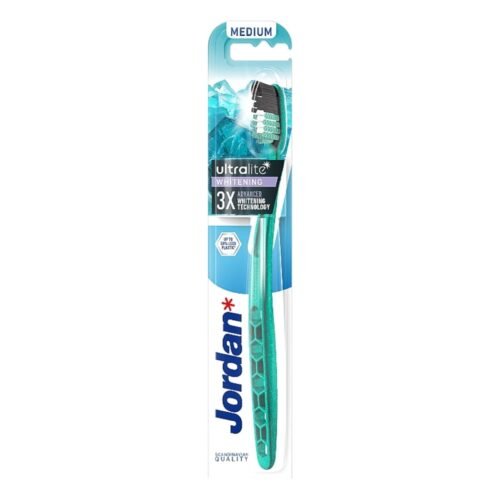 01. Ultralite Whitening Medium Toothbrush