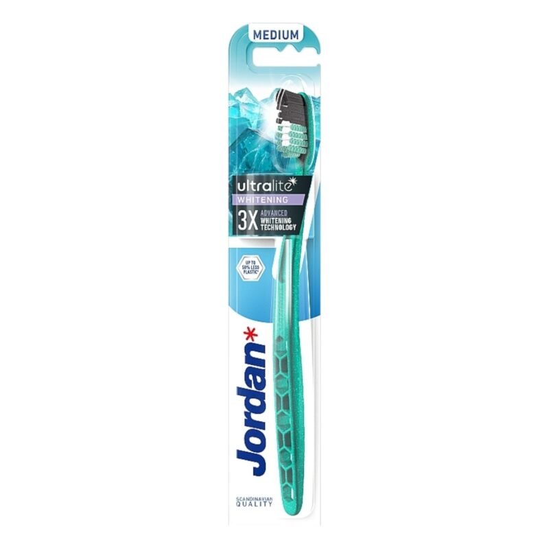 01. Ultralite Whitening Medium Toothbrush
